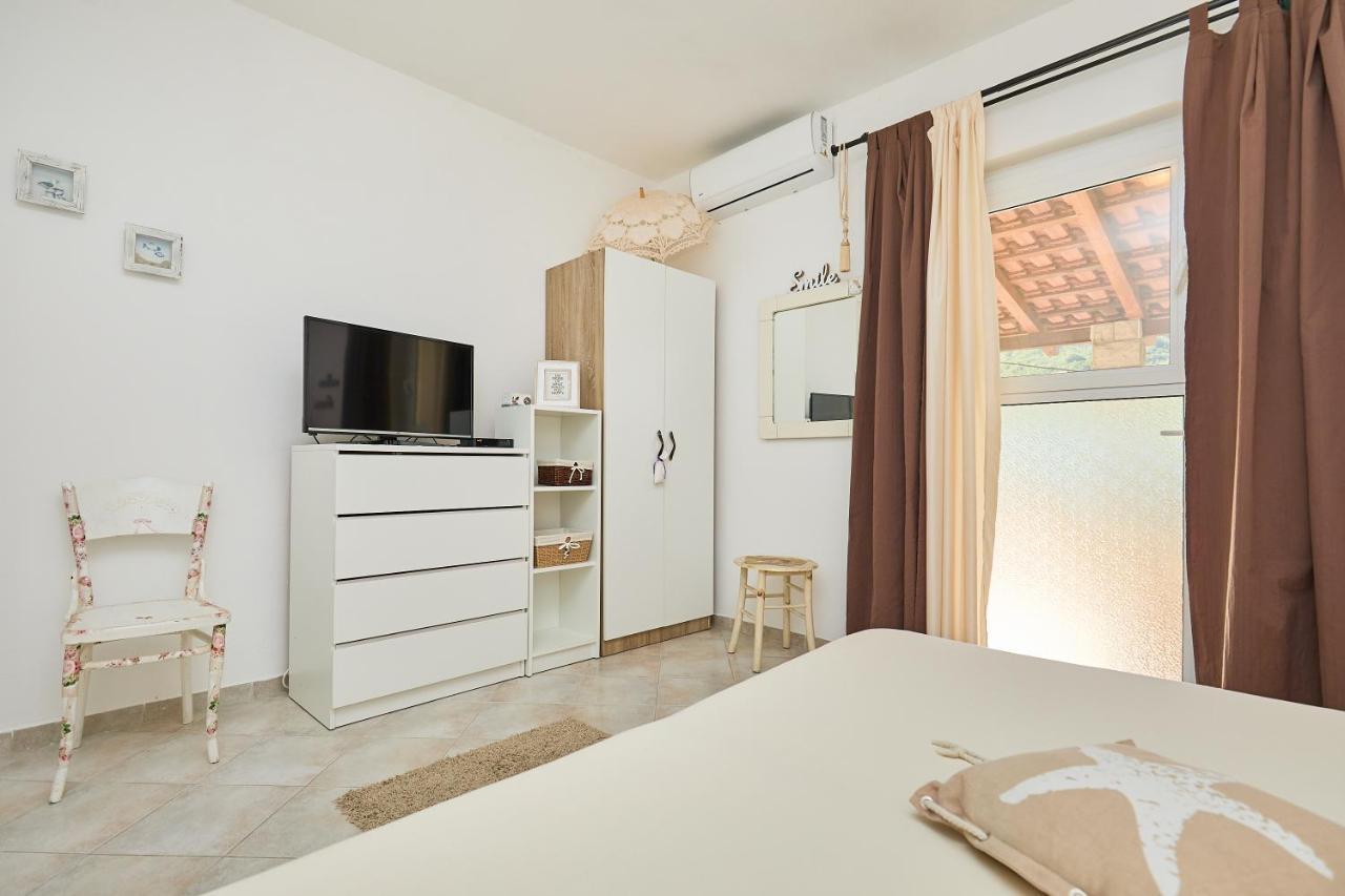 Maranovići Studio Dolores-Apartment By The Sea מראה חיצוני תמונה